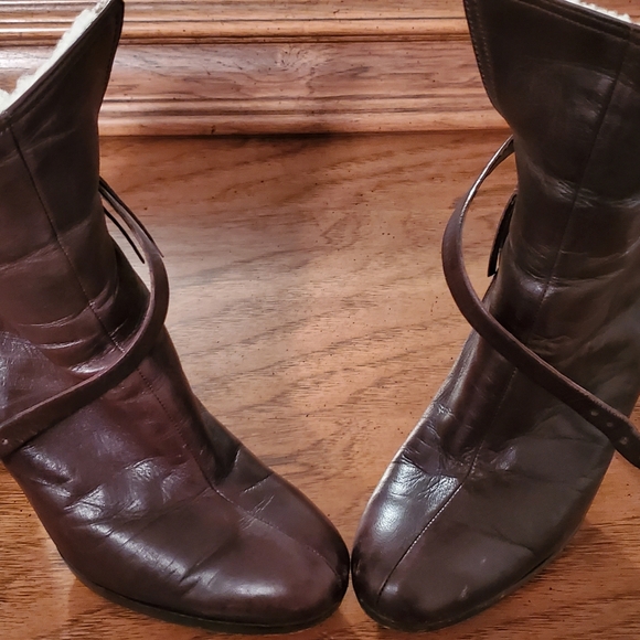 Boots - Picture 11 of 13